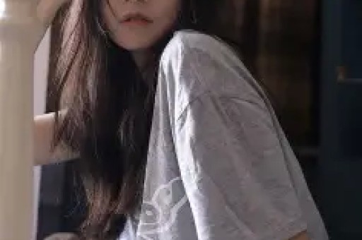 千万粉丝网红白冰偷税被查 抖音客服：是否封禁以通知为准