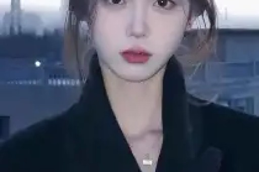 揭开当红女星的黑历史照片背后的真实故事