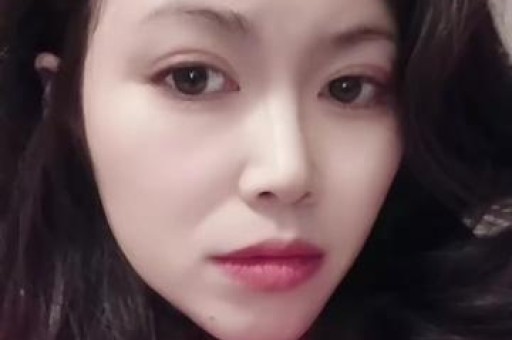 网红“迅猛龙特蕾莎”会员直播引热议因操作失误公开回应真相！